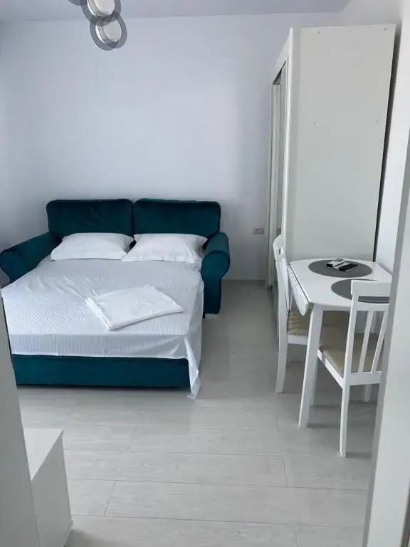 Mamaia Lake View 52