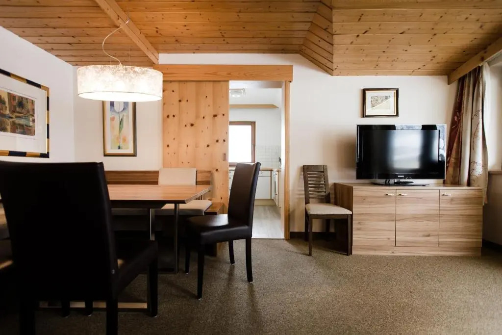 Aparthotel Dorfplatzl Garni Apartments & B&B