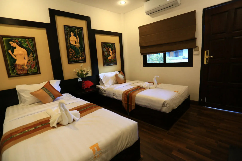 Pai Residence Chiangmai Gate