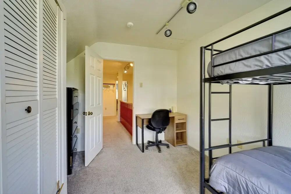 Central Duplex w/ Patio ~ Half-mi to Fairmont Park