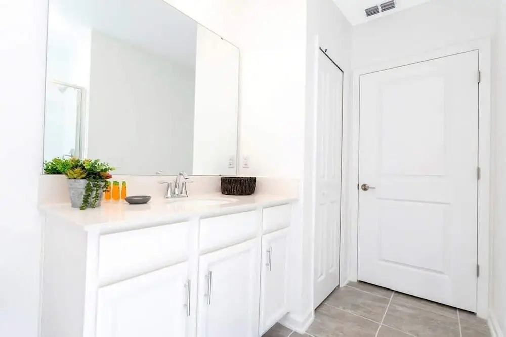 Modern 2Bd Townhome Minutes to Disney w Waterpark