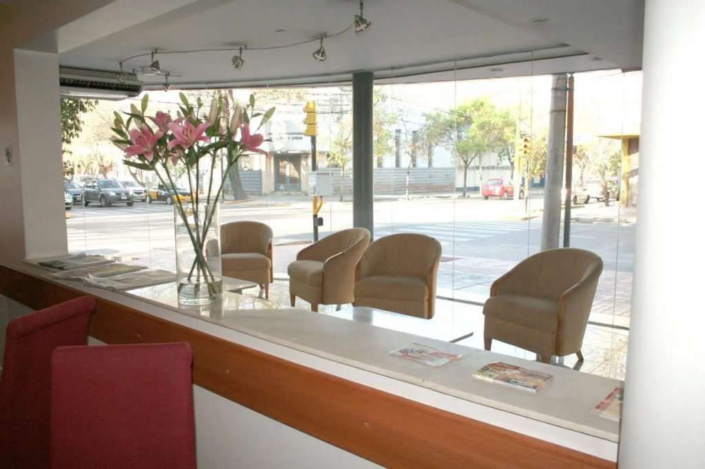 Urbana Suites