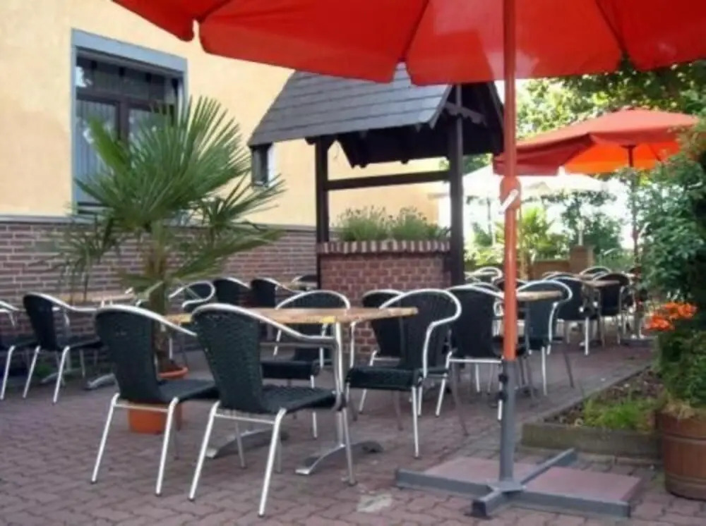 Adam Hotel