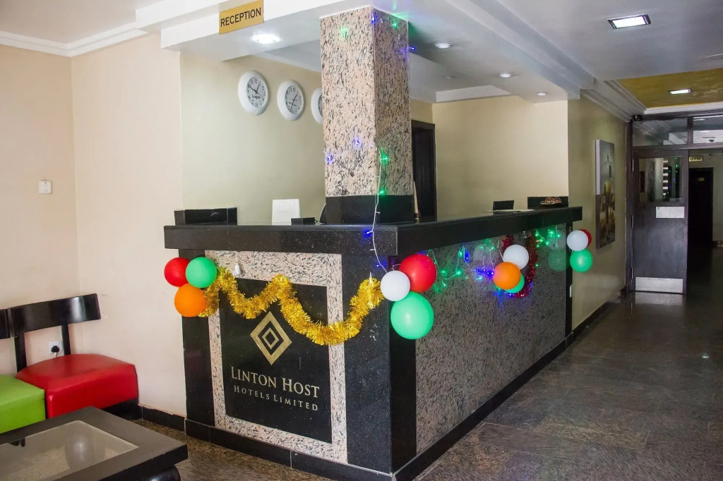 De' Bliss Hotel and Suites
