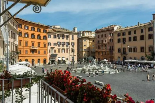Hub Navona