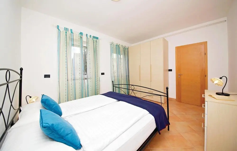 Amazing Apartment in Pula With Outdoor Swimming Pool, Wifi and 3 Bedrooms