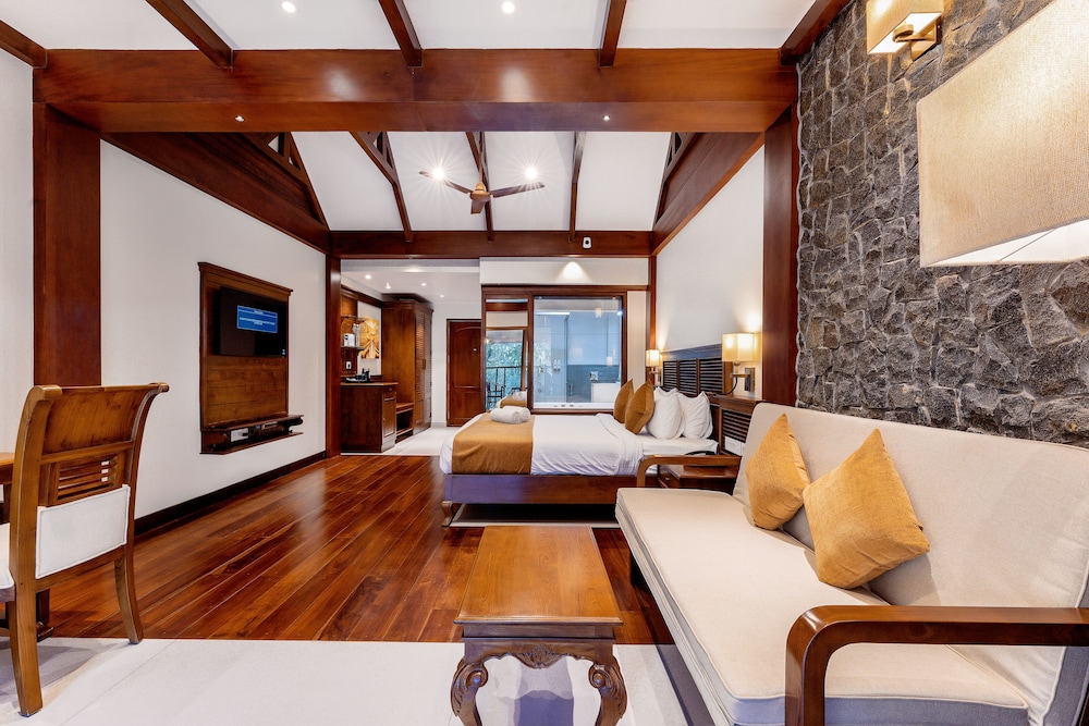 Le Montfort Resort
