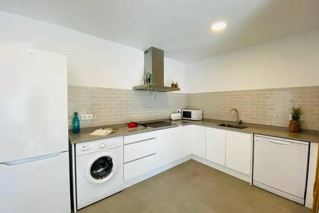 70 M2, APARTAMENTO CERCA DE LA PLAYA, APTO MINUSVALIDOS