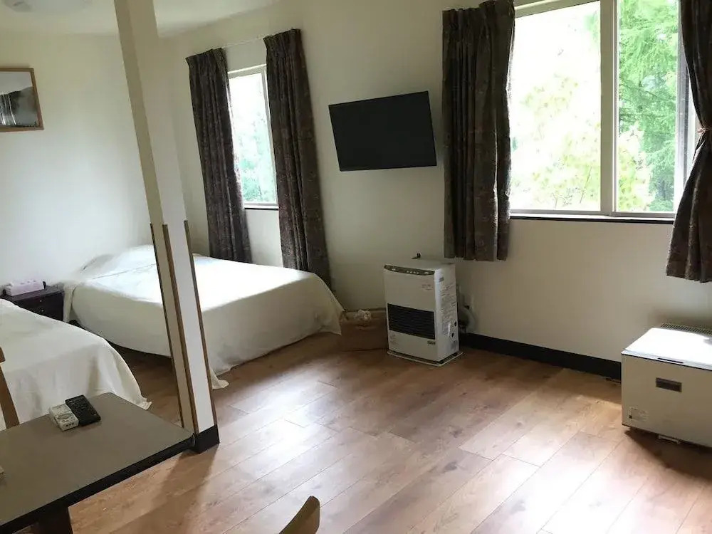 Lodge Romulus