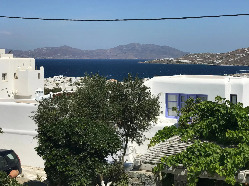 Andrianis Guest House