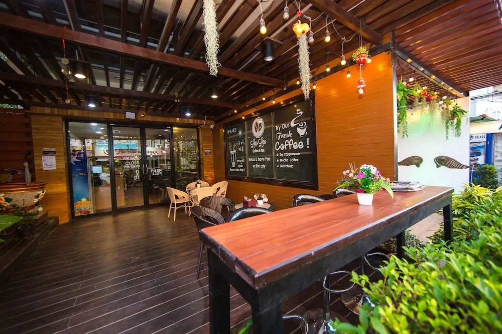 Lao Huk Bed and Cafe - Hostel