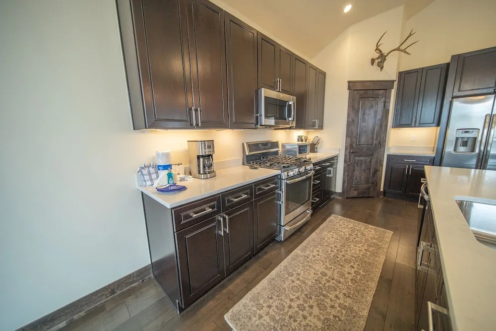 Alders 42 Outpost Dr