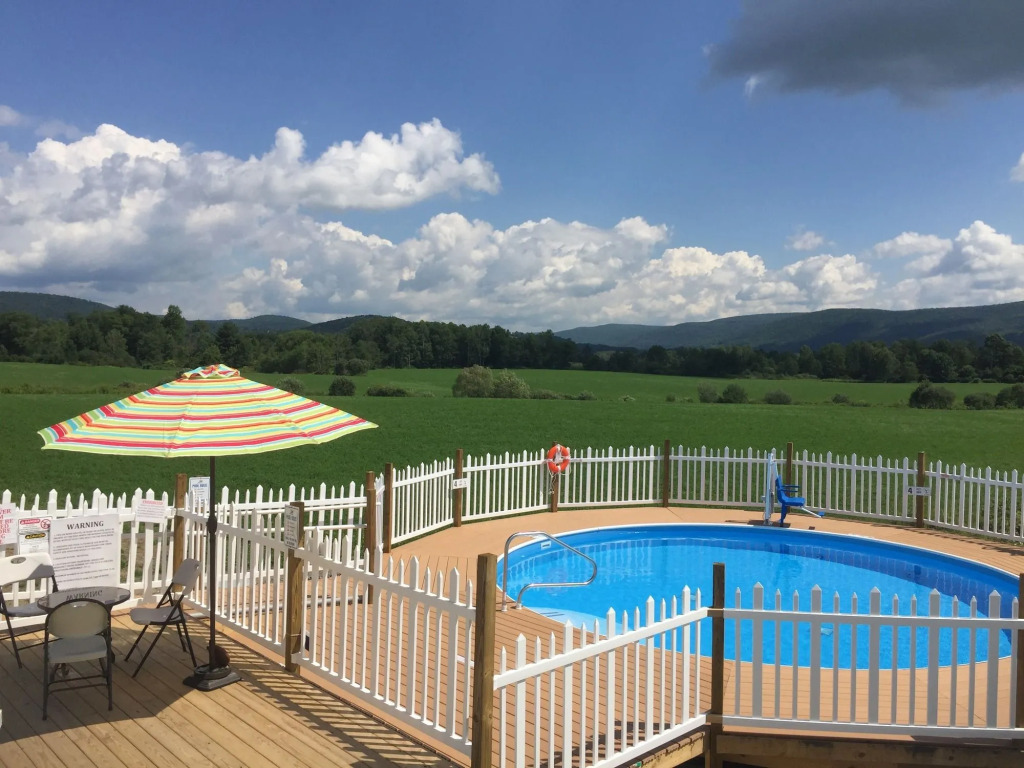 Apple Inn and Suites Cooperstown Area