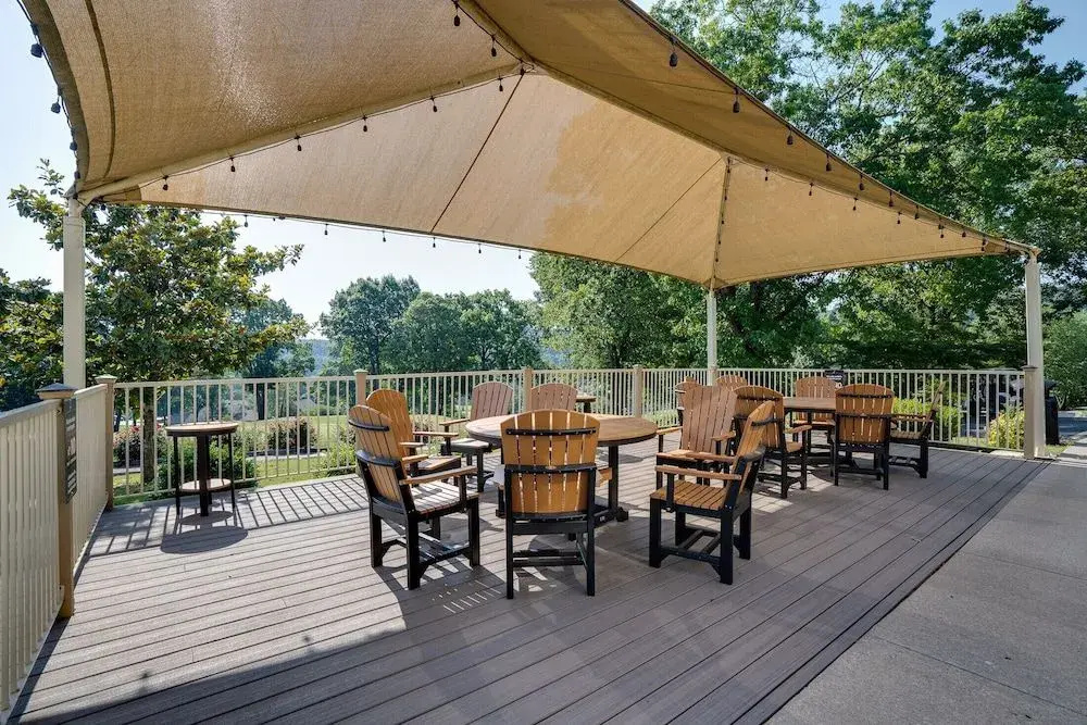 Ozark Escape at the Pointe