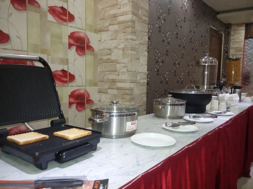 Hotel Eastern Plaza