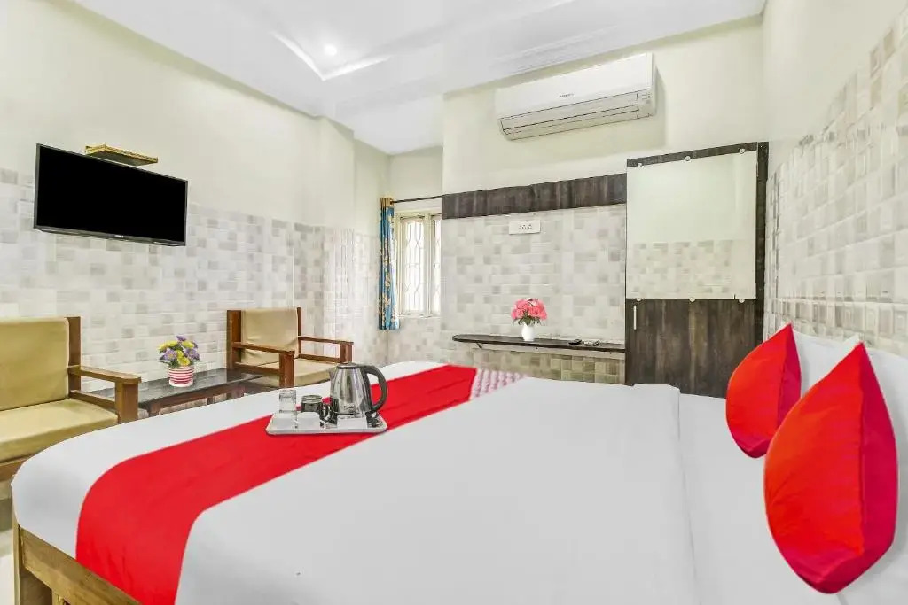 SPOT ON 38697 Hotel Sridhar