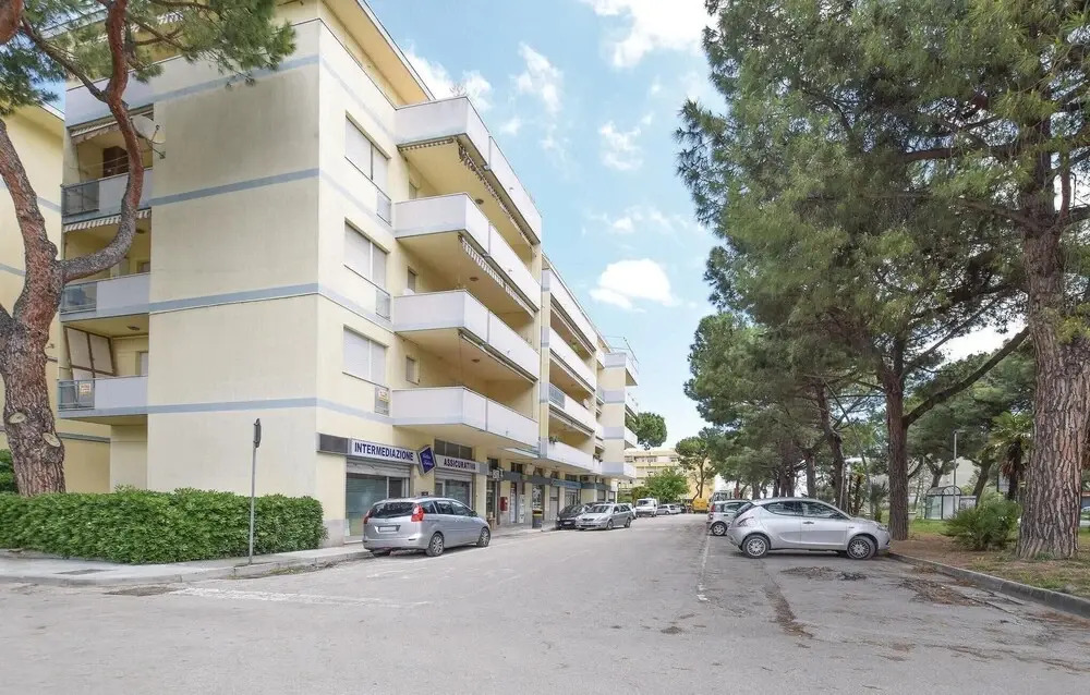 Awesome Apartment in Lido di Fermo With 1 Bedrooms and Wifi