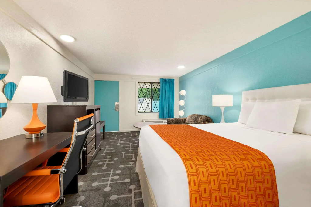 Dover Inn and Suites