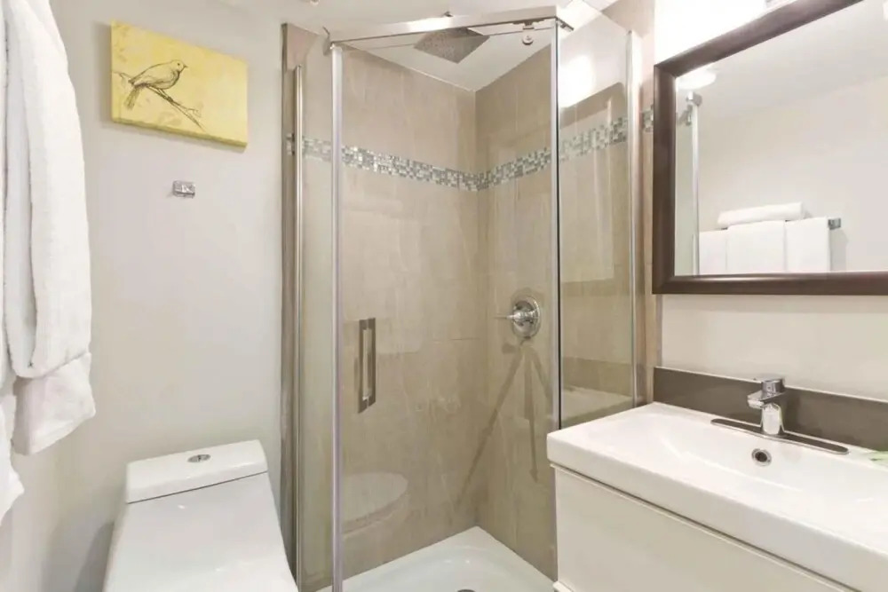 Aquarius Condominium 706