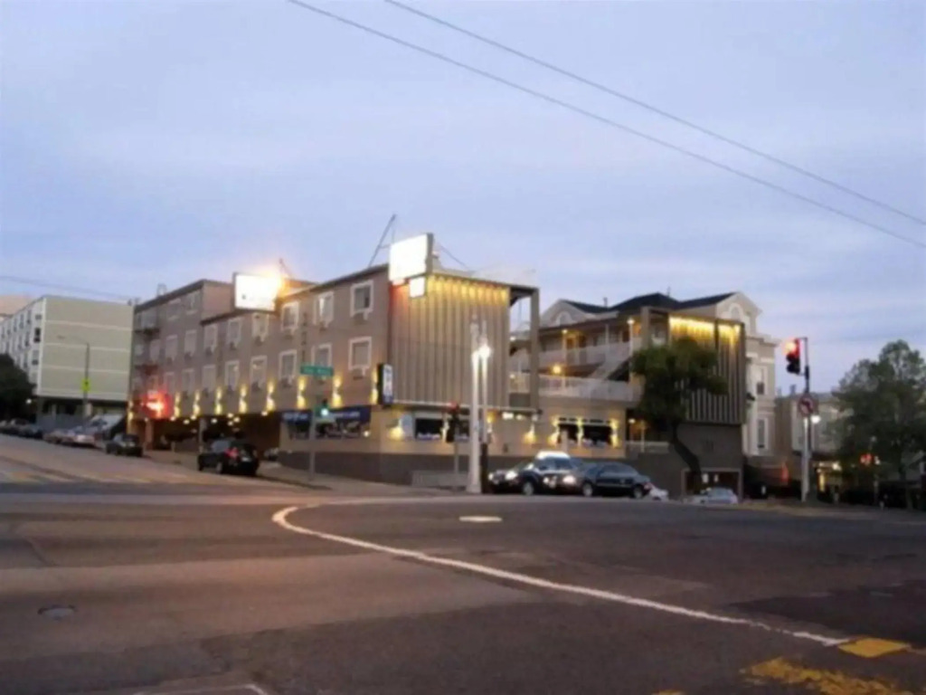 Inn on Broadway
