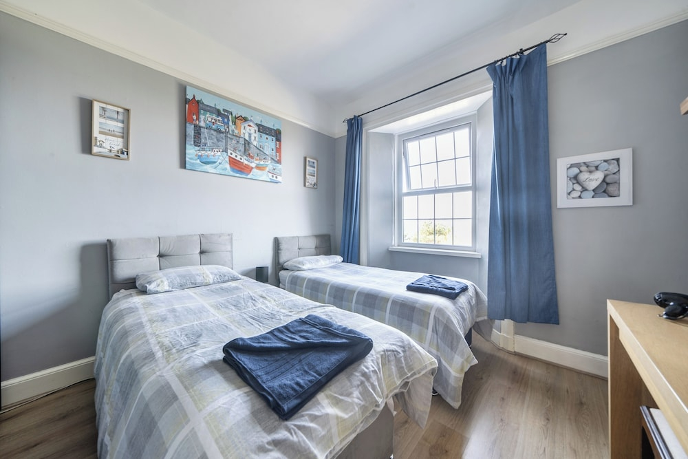 4Br Sea View Escape-Near Snowdonia& Coastal Trails