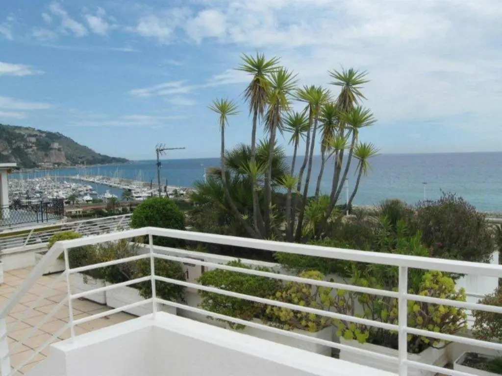 Appartement Menton, 2 pièces, 4 personnes - FR-1-196-231