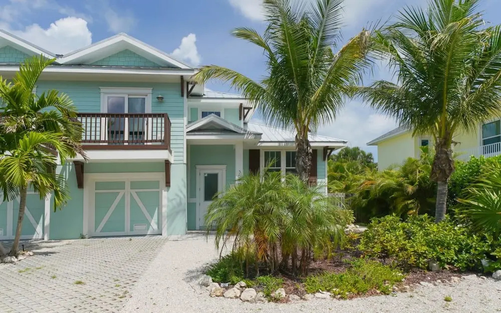 Azure Tides Apartment 3