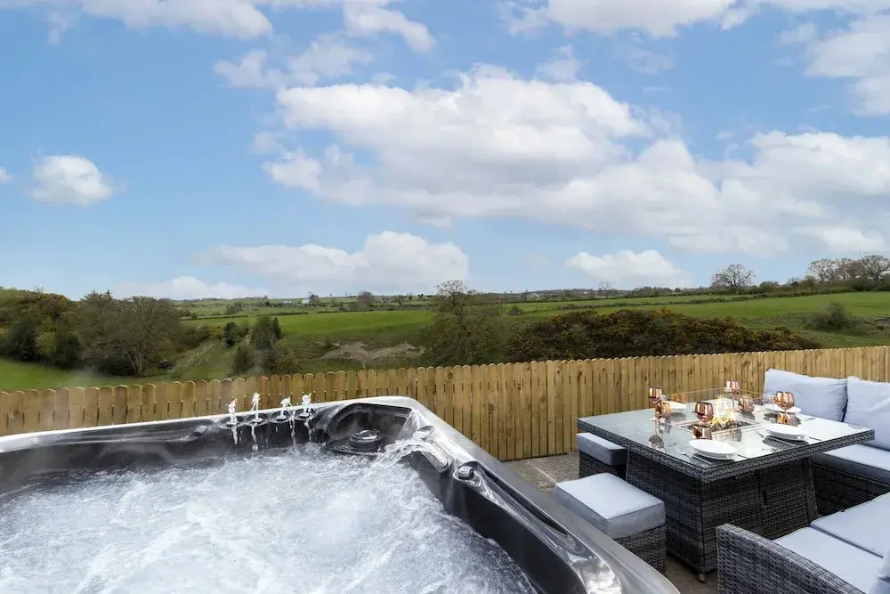 HC Property - The Hideaway at Watergate Eye