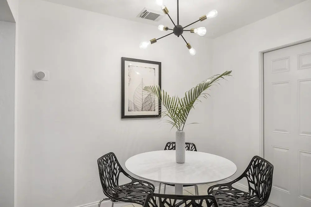 Alani Bay Premium Condos