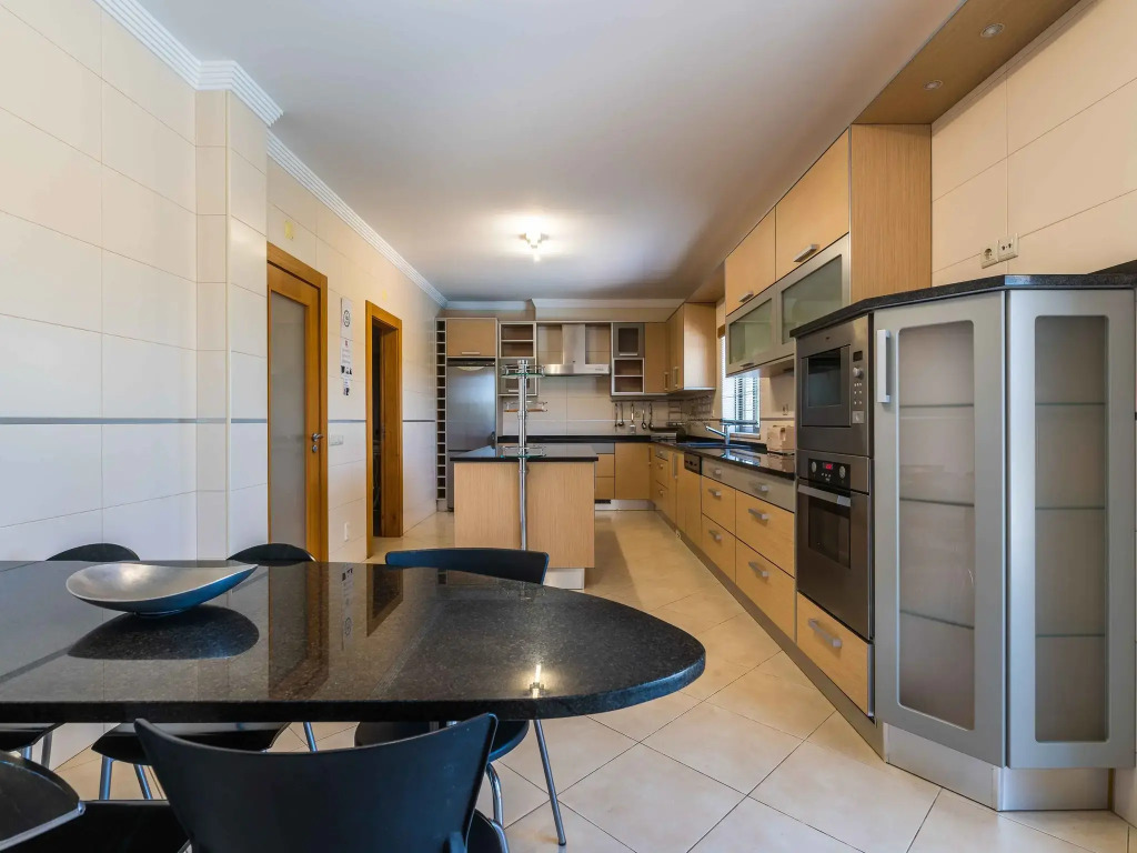 Spacious villa in Albufeira with private pool