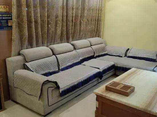 Fangchenggang Fuhao Convenience Hotel (Fangcheng No.4 Elementary School Shop)