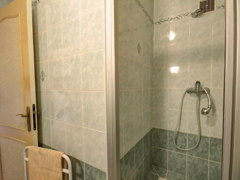 Gîte authentique avec cheminée, animaux admis et WiFi en bordure de forêt - FR-1-496-127