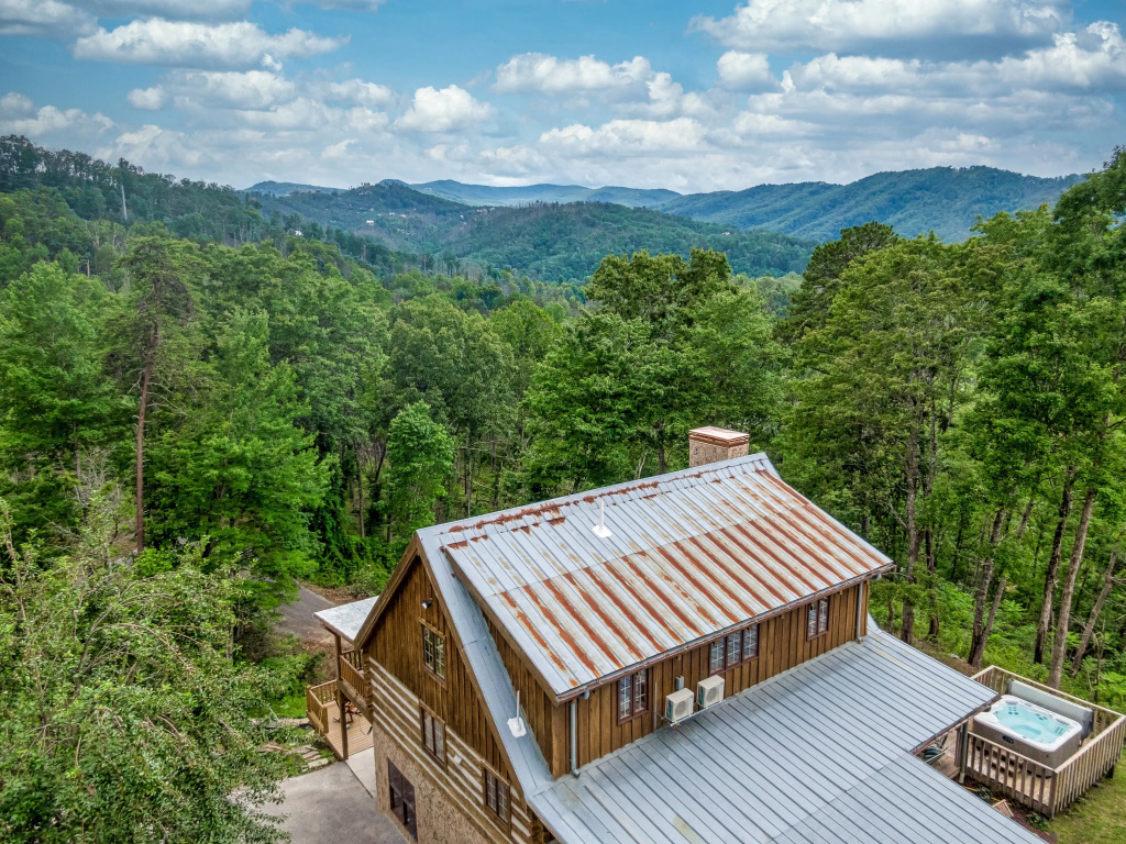 Hand Hewn Hideaway Stunning Gatlinburg Cabin with Hot Tub Table Games and Outdoor Oasis