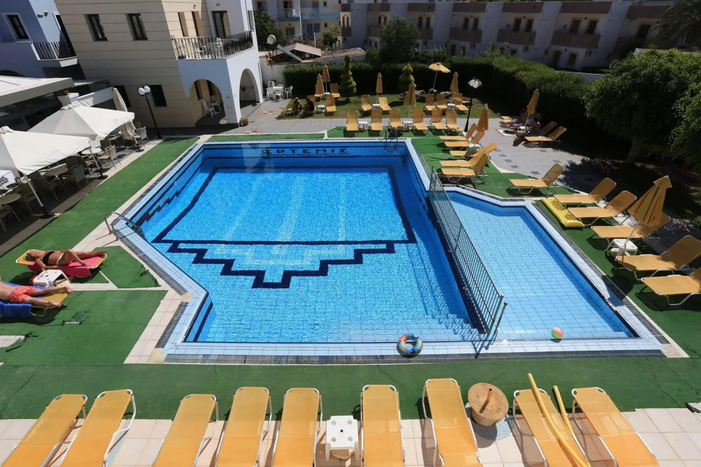 Artemis Apartments