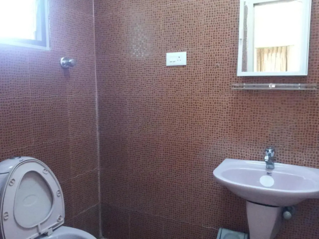 Roshini Serviced Apartments