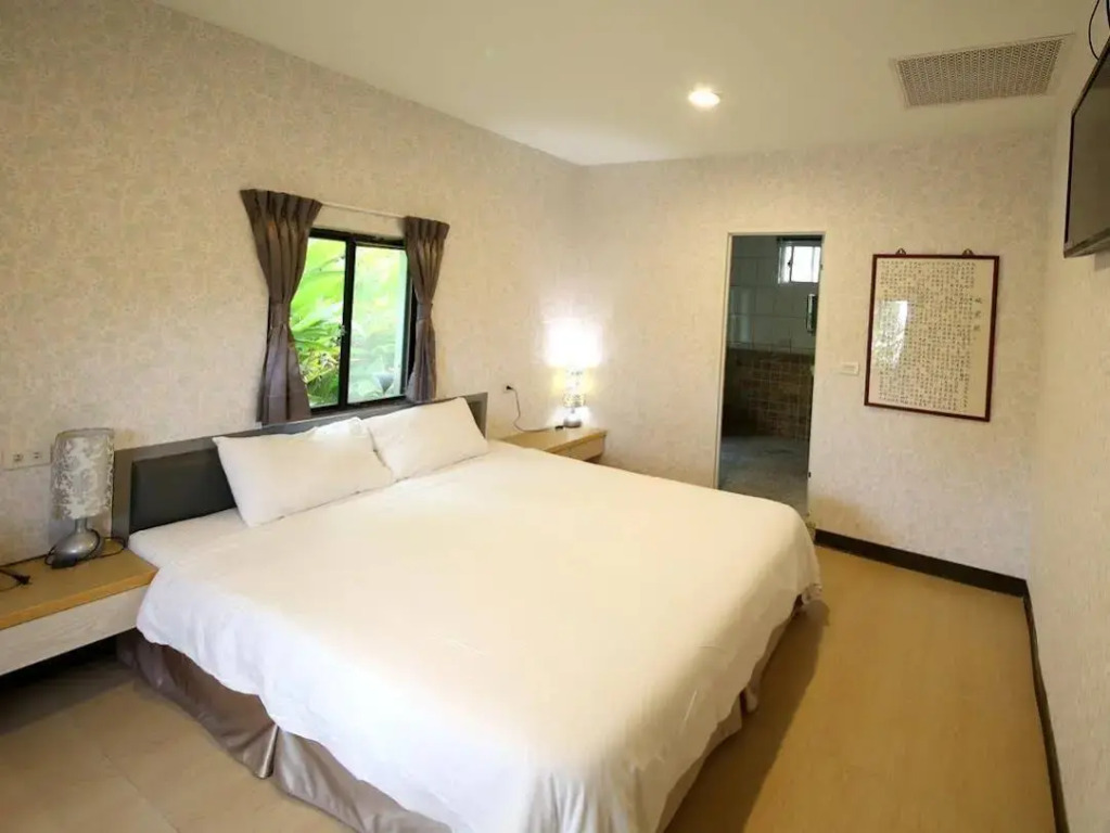 Lev 77 Hostel