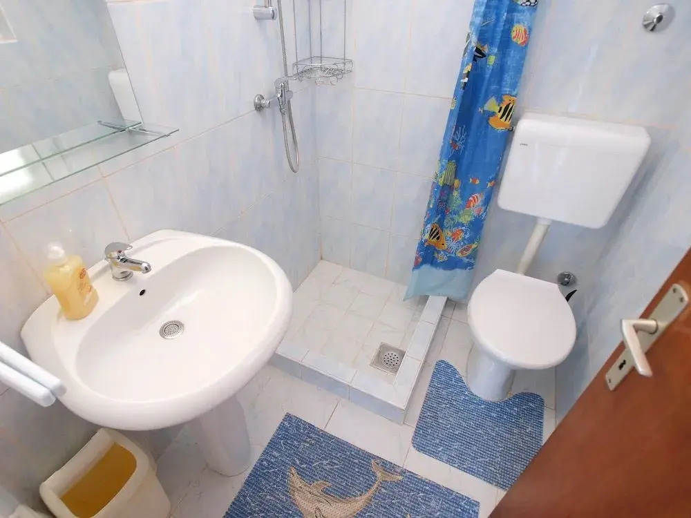 Apartment 1410