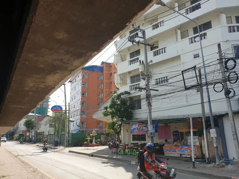 Naza Orchid Pattaya