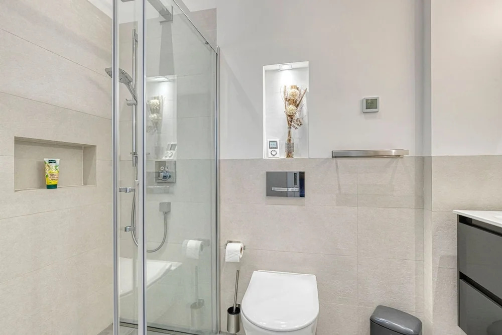 Manatee Modern Luxurious Villa