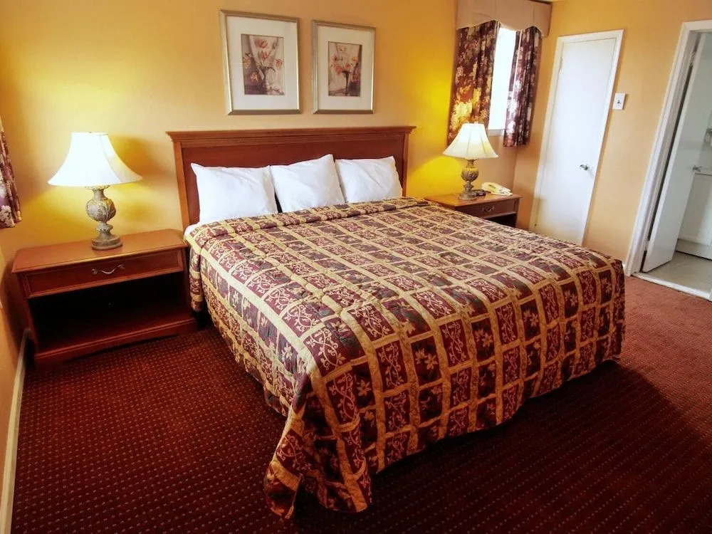 Parkway Inn