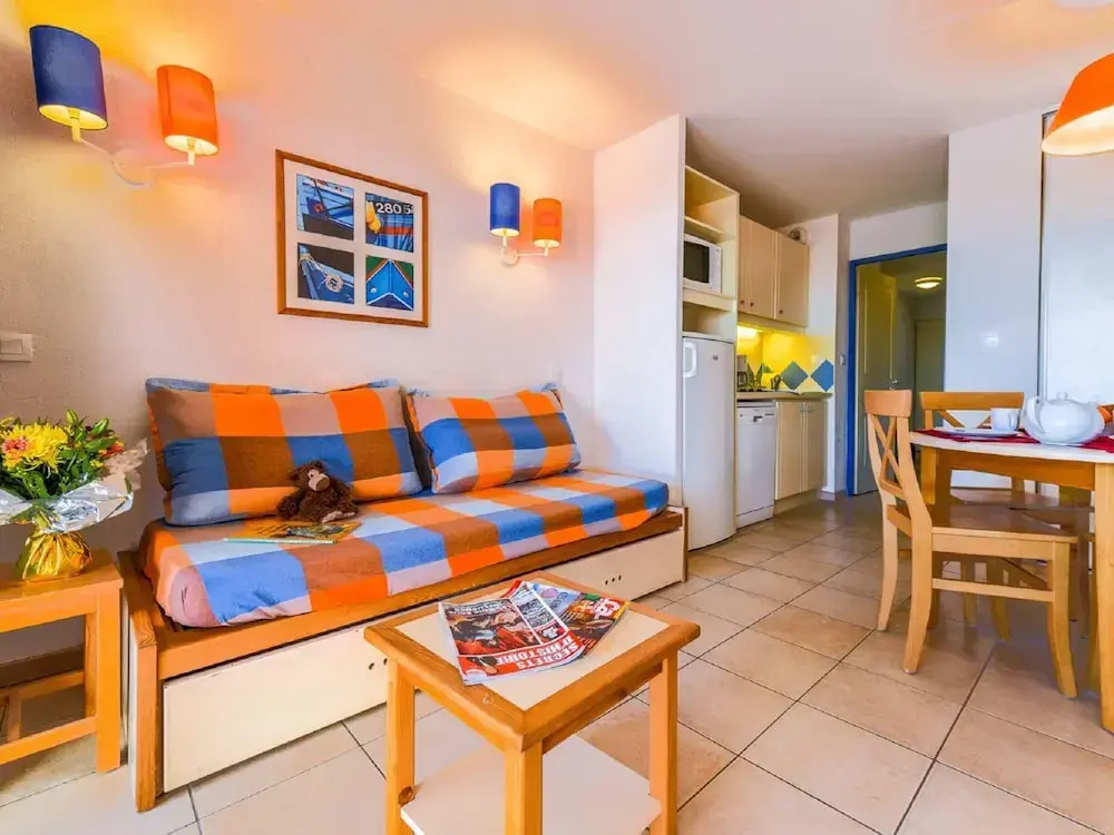 Comfortable Apartment With Dishwasher 2 km Away From the sea