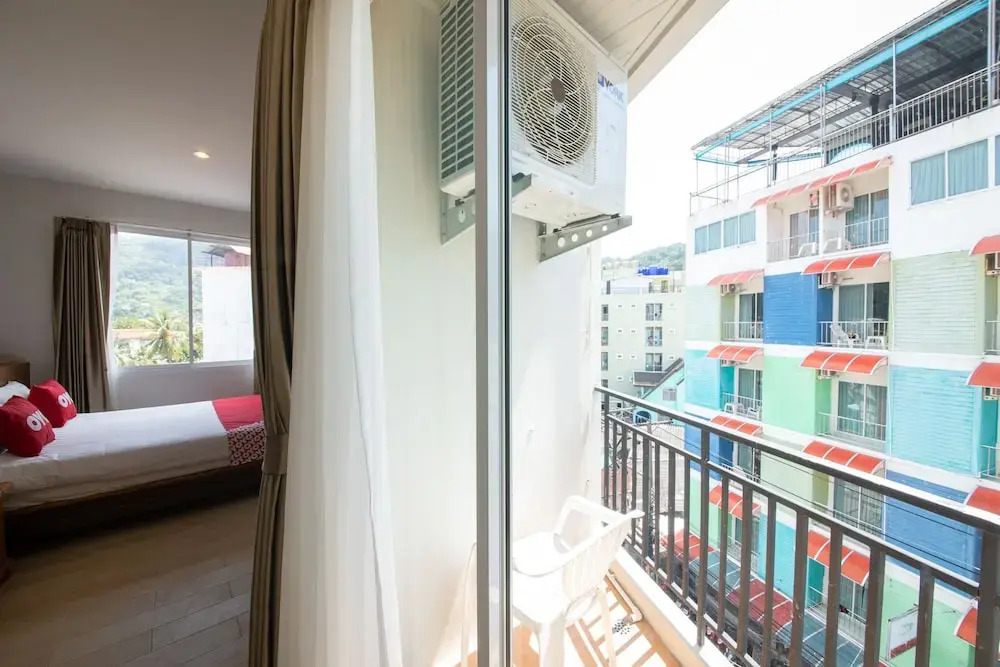 OYO 363 Golden Place Patong