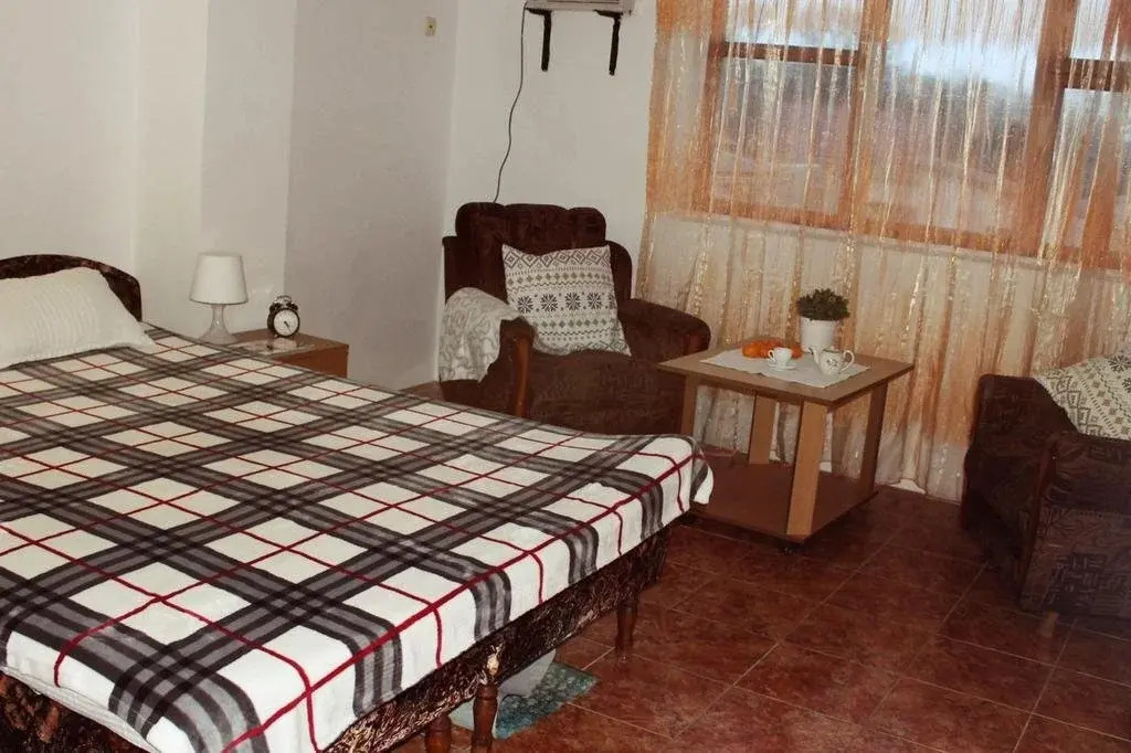 Arian Guest House