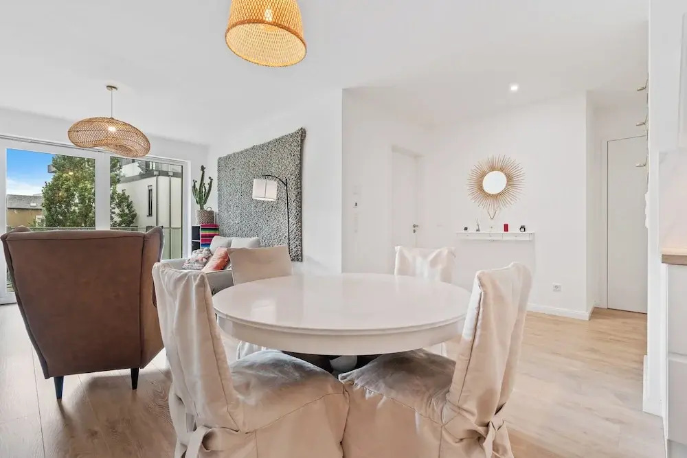 Stylish Apt Bouneweg-Süd Book Now ID225