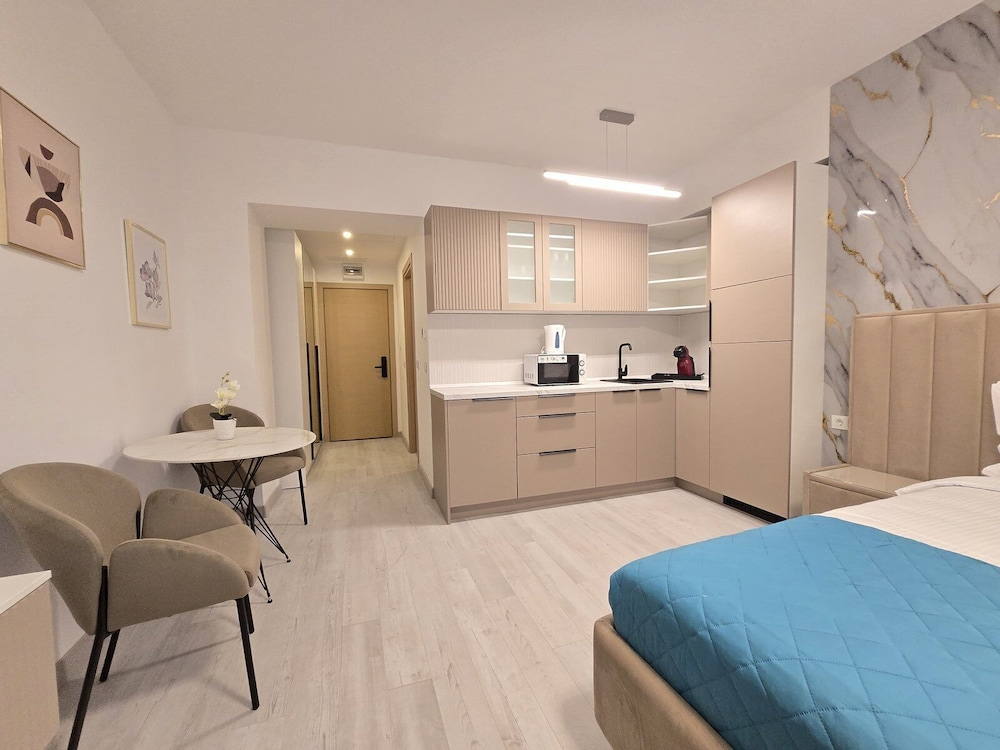 LaRin Residence