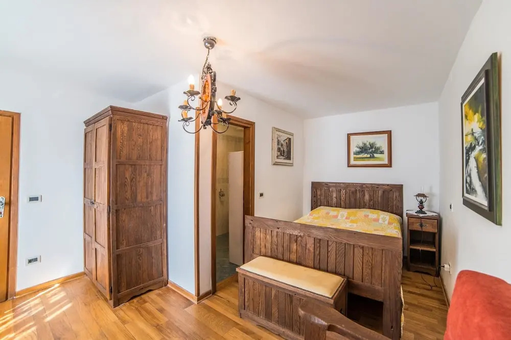 Beautiful Villa Ida & Mirko with pool in Buzet
