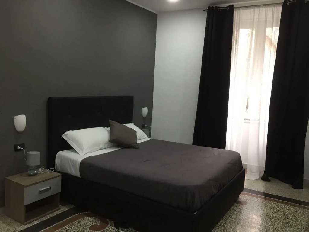MB95 - Mezzocannone Luxurious Bed&Breakfast