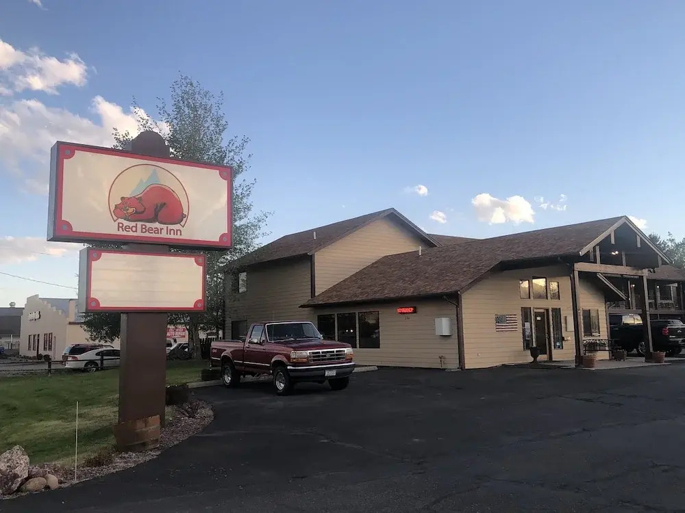 Red Bear Inn