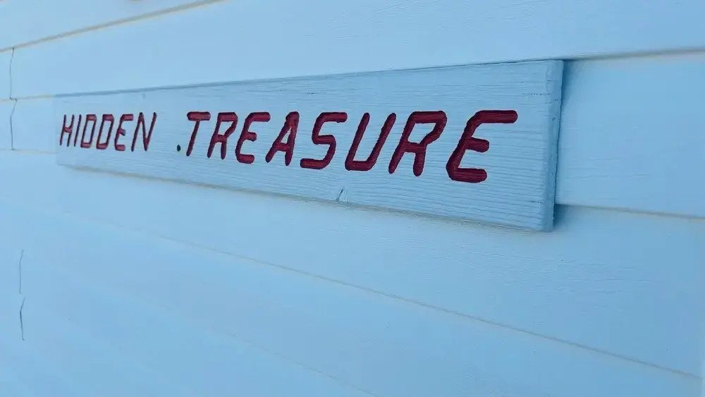 Hidden Treasure 2 Bedroom Home by RedAwning
