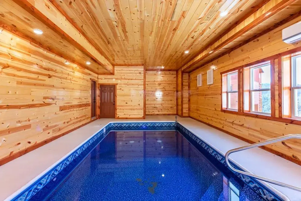 SmokyStays Indoor Heated Pool Cabin